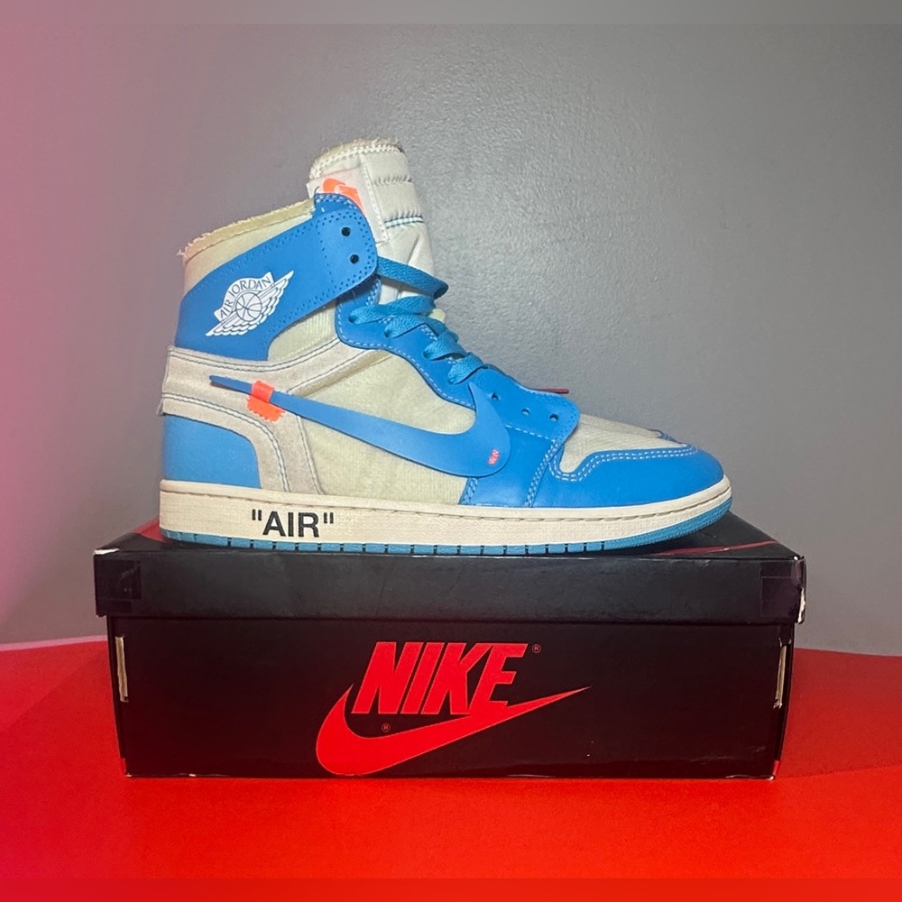 Size 11.5 - Jordan 1 Retro OG x Off-White High UNC
